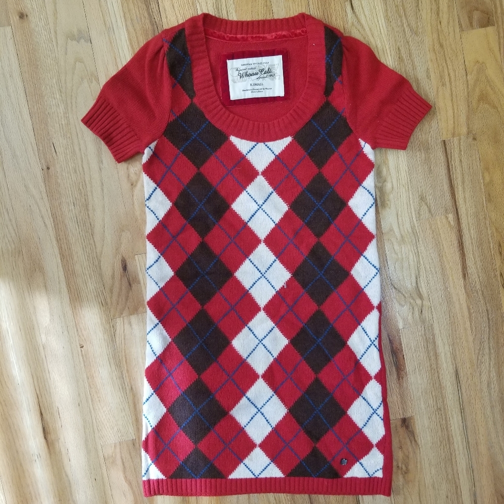 Who. a. u. Korean Brand Red white checker plaid short sleeve holiday sweater top